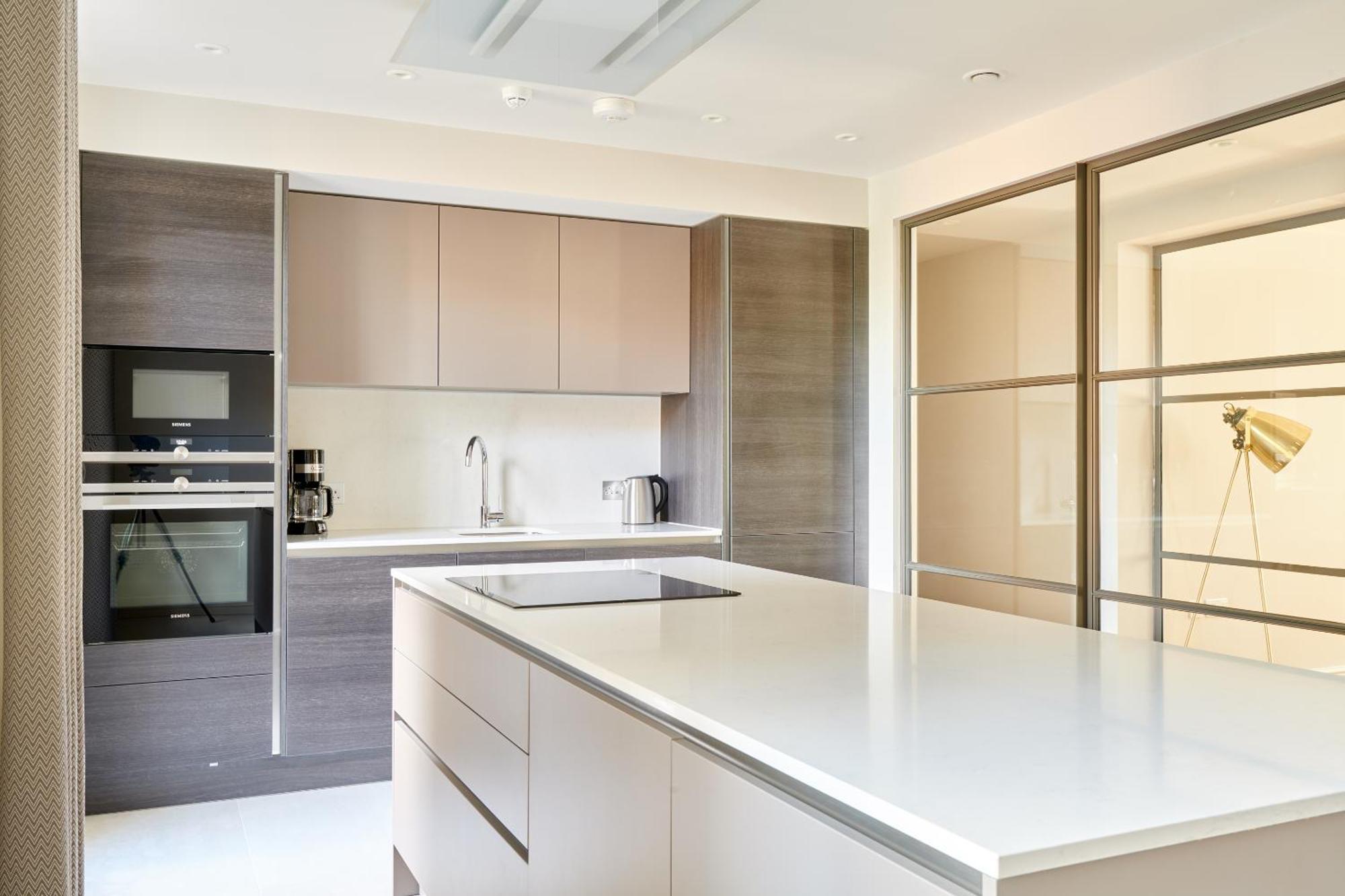 Sonder Sloane Square Aparthotel Лондон Екстериор снимка
